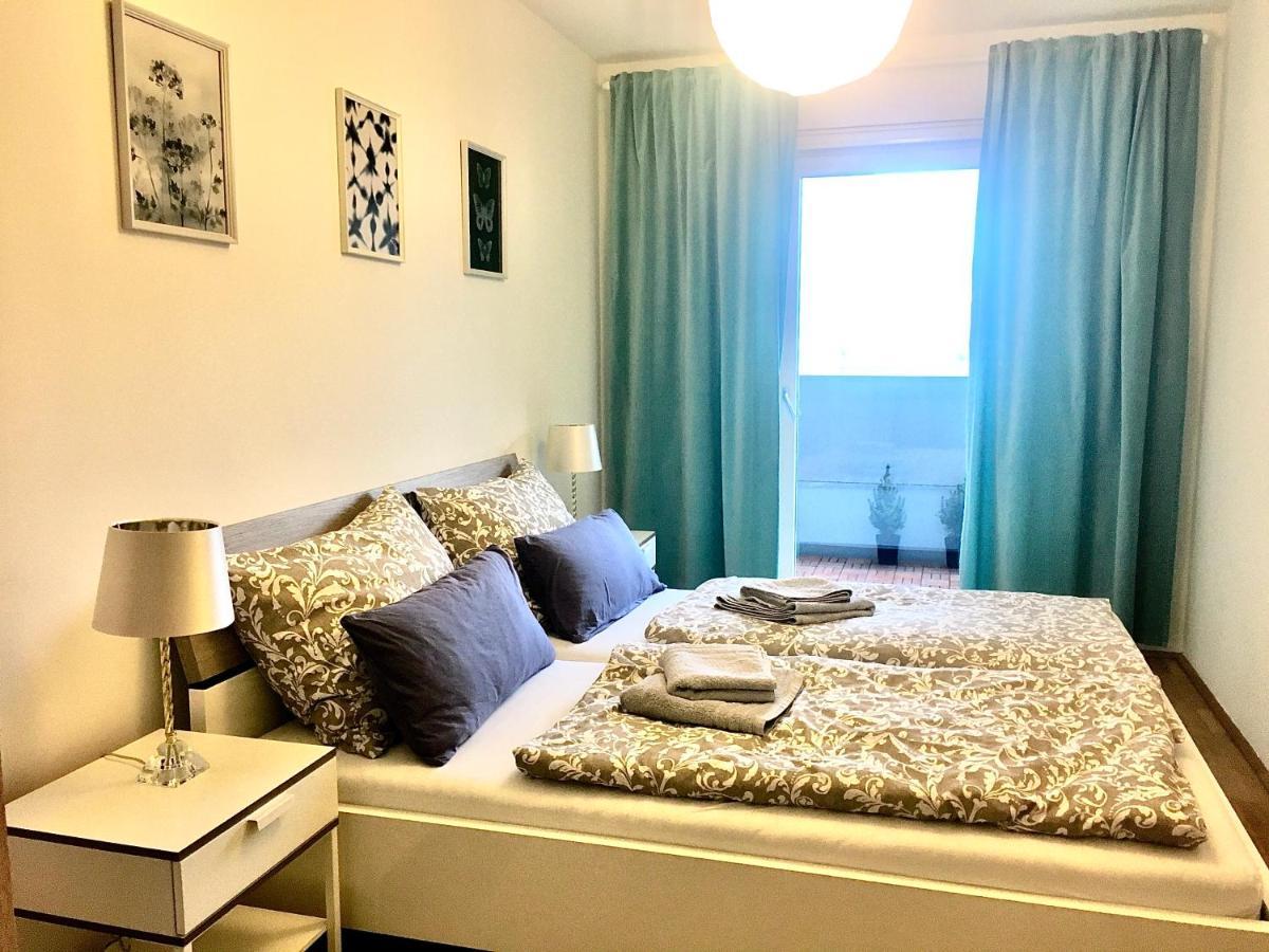 2 Bedroom Apartment Next To Metro U1 And Garage Parking Вена Экстерьер фото