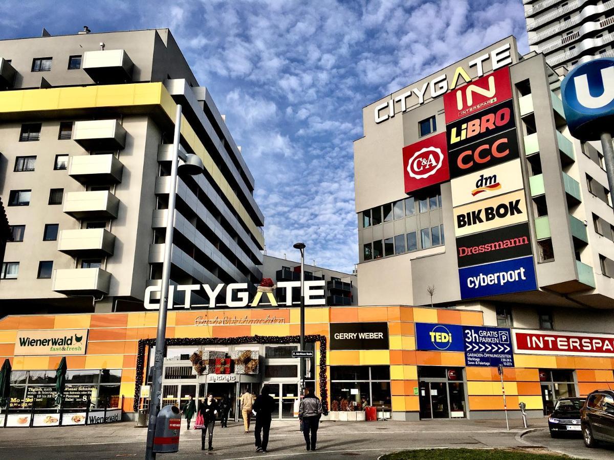 2 Bedroom Apartment Next To Metro U1 And Garage Parking Вена Экстерьер фото